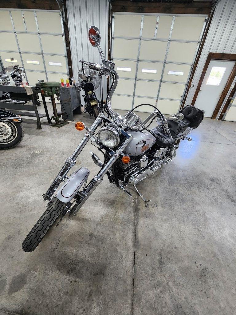 Harley-Davidson FXDWG  2001