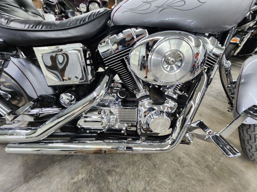 Harley-Davidson FXDWG  2001