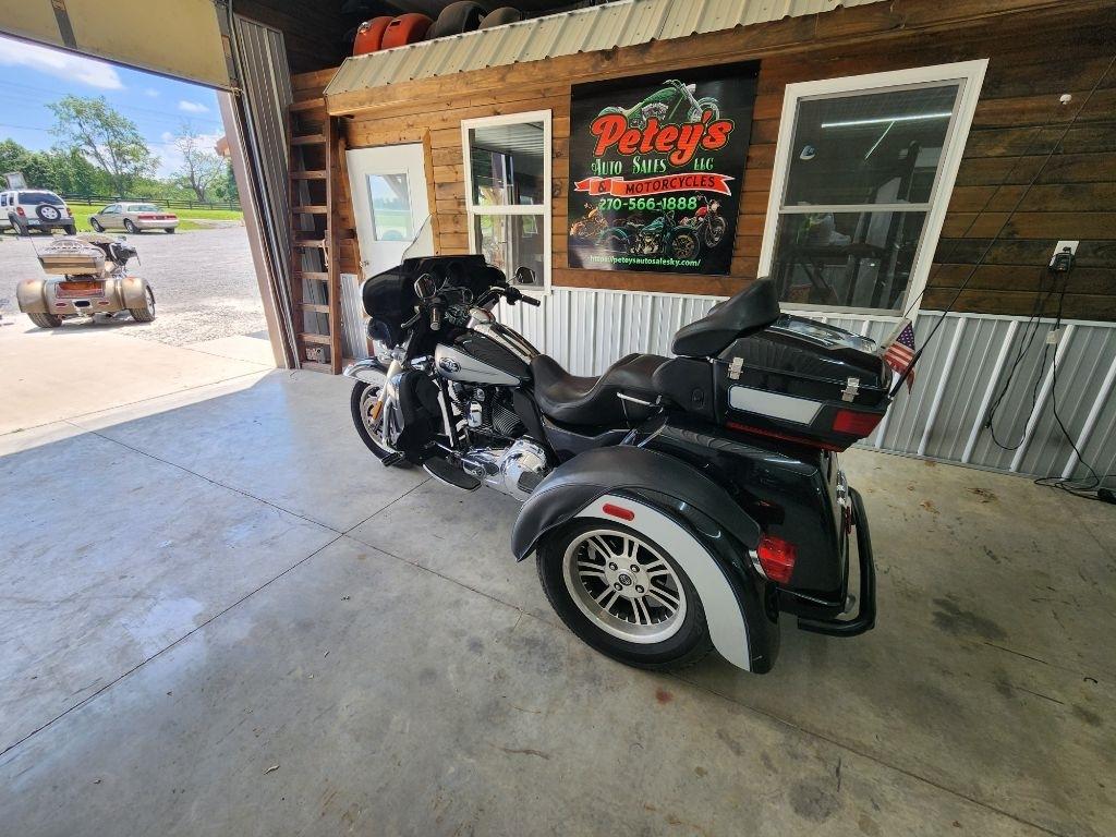 Harley-Davidson Tri Glide Ultra Classic  2013