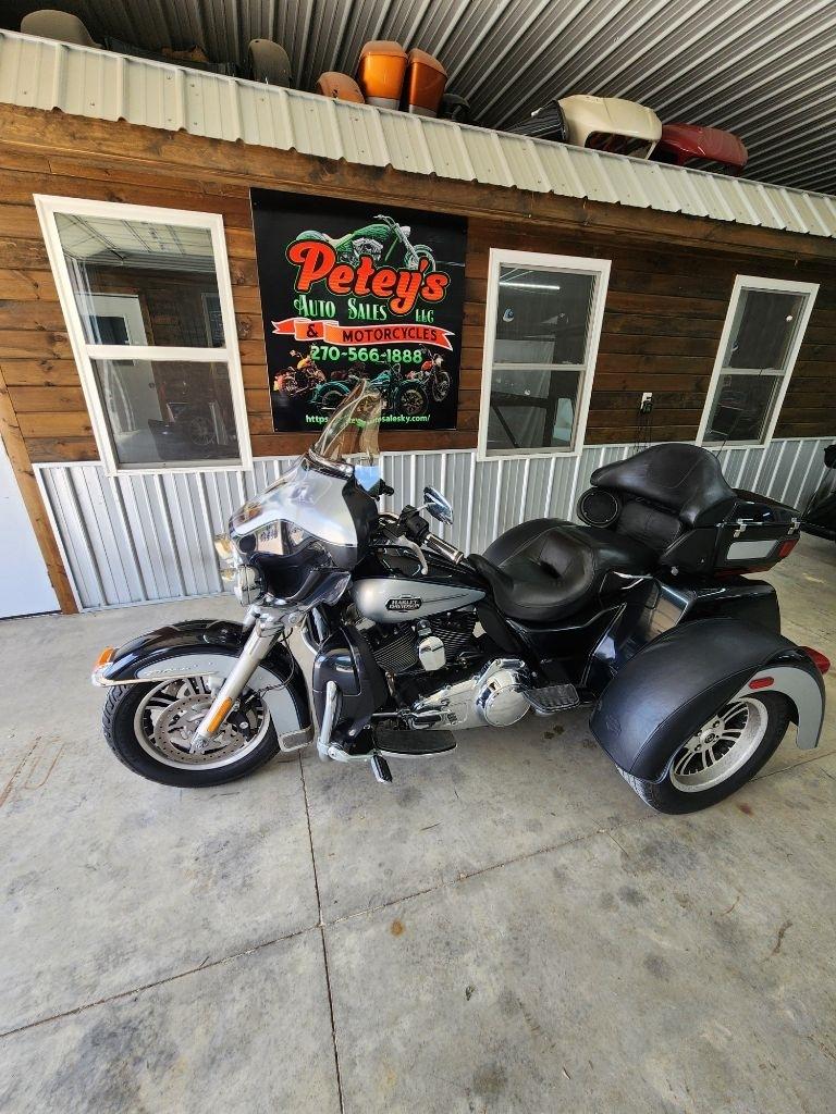 Harley-Davidson Tri Glide Ultra Classic  2013