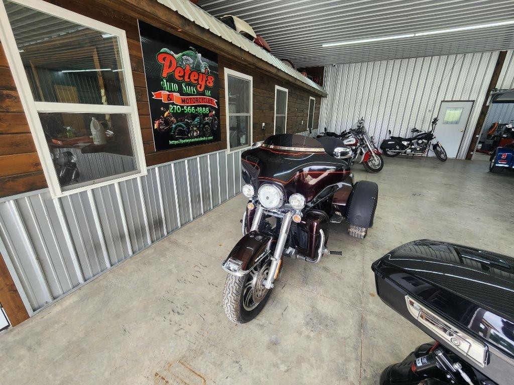 Harley-Davidson Tri Glide Ultra  2011