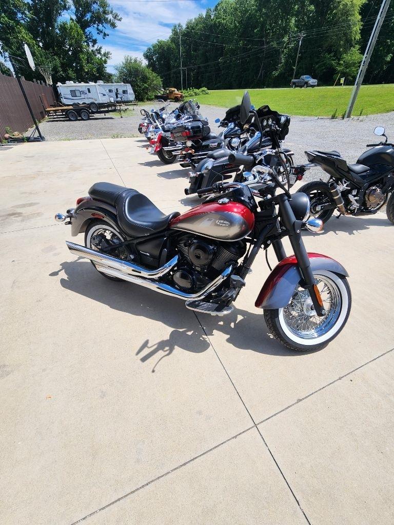 Kawasaki Vulcan 900 Classic  2016