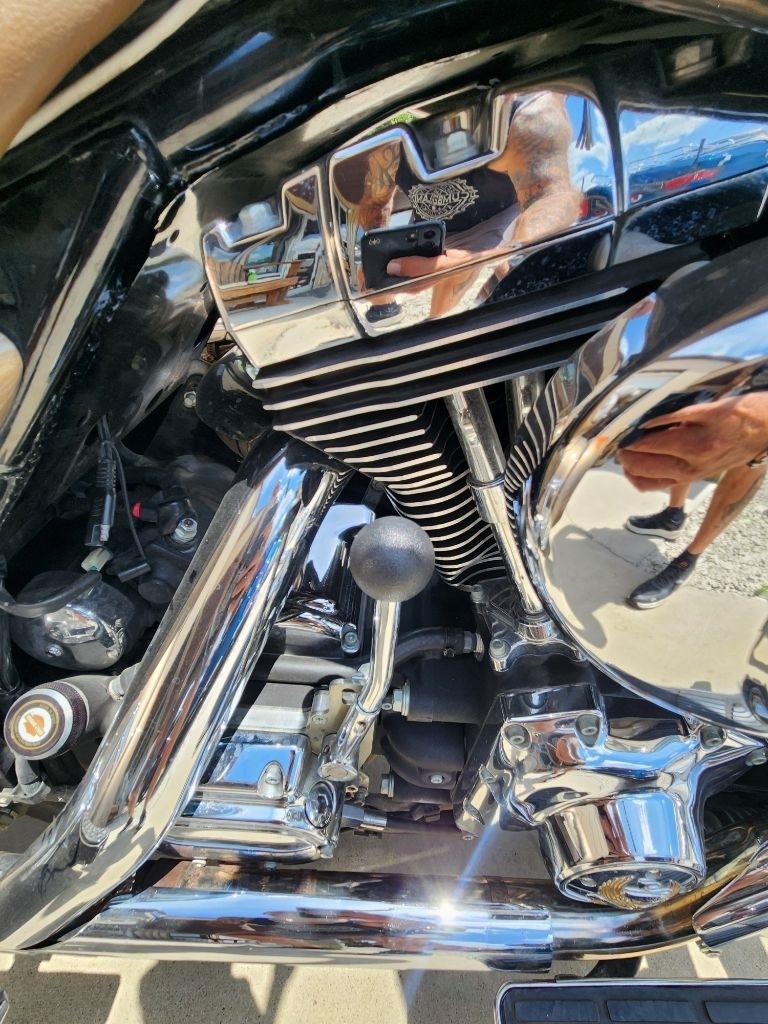 Harley-Davidson FLHTCI  2005