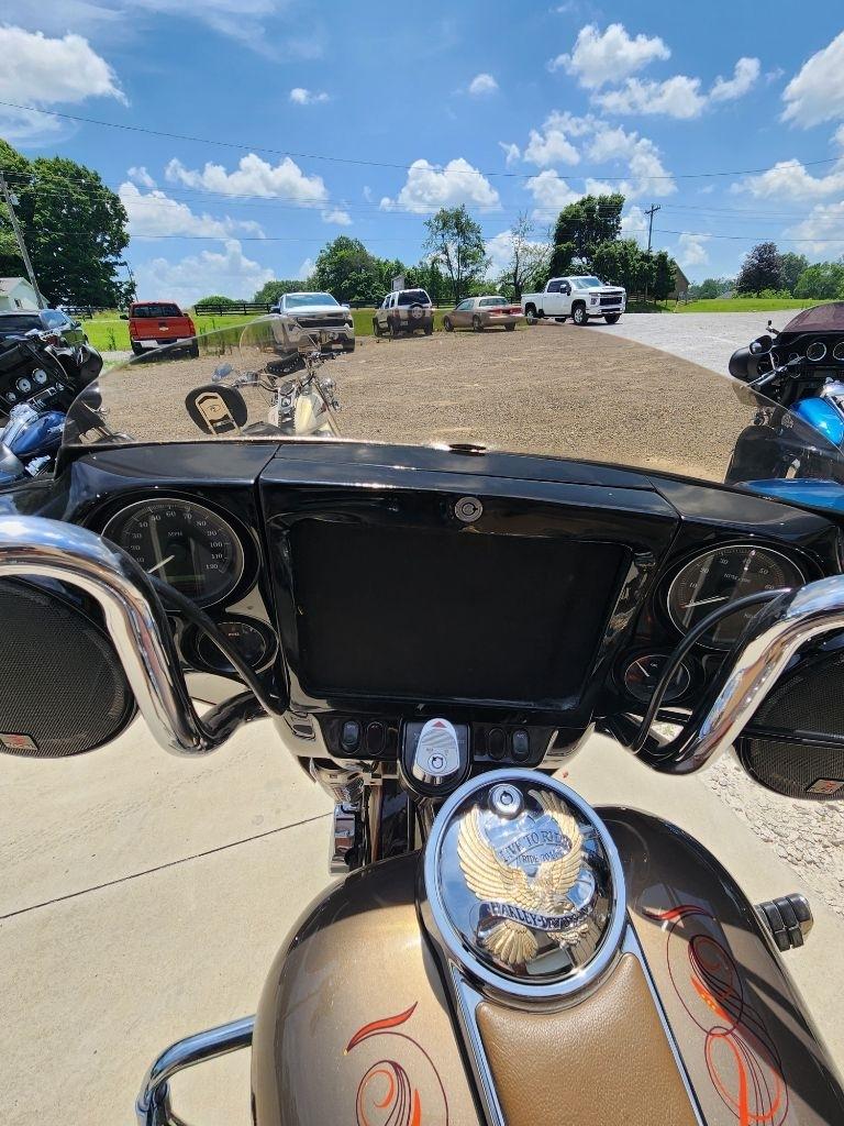 Harley-Davidson FLHTCI  2005