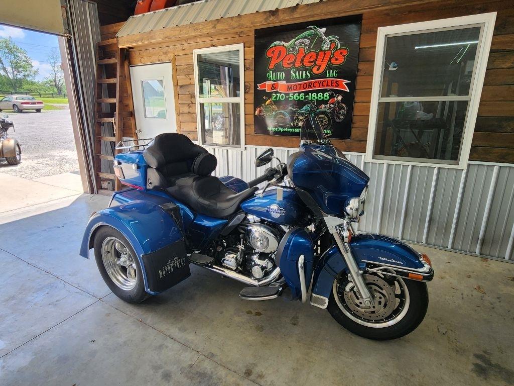 Harley-Davidson FLHTCUI  2006
