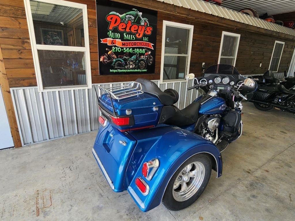 Harley-Davidson FLHTCUI  2006