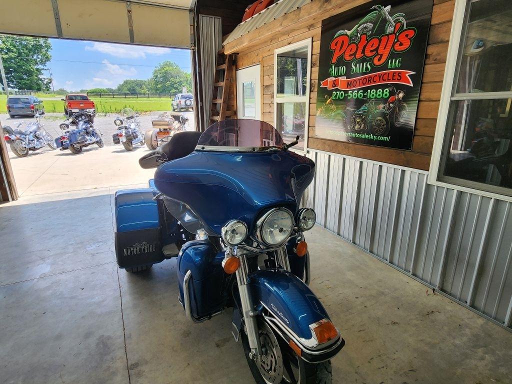 Harley-Davidson FLHTCUI  2006