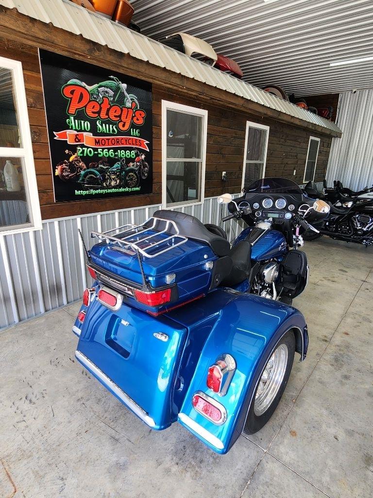 Harley-Davidson FLHTCUI  2006