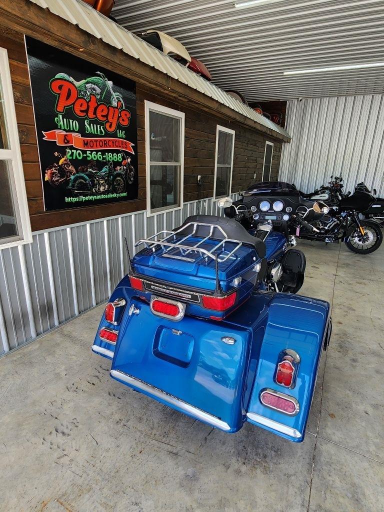 Harley-Davidson FLHTCUI  2006