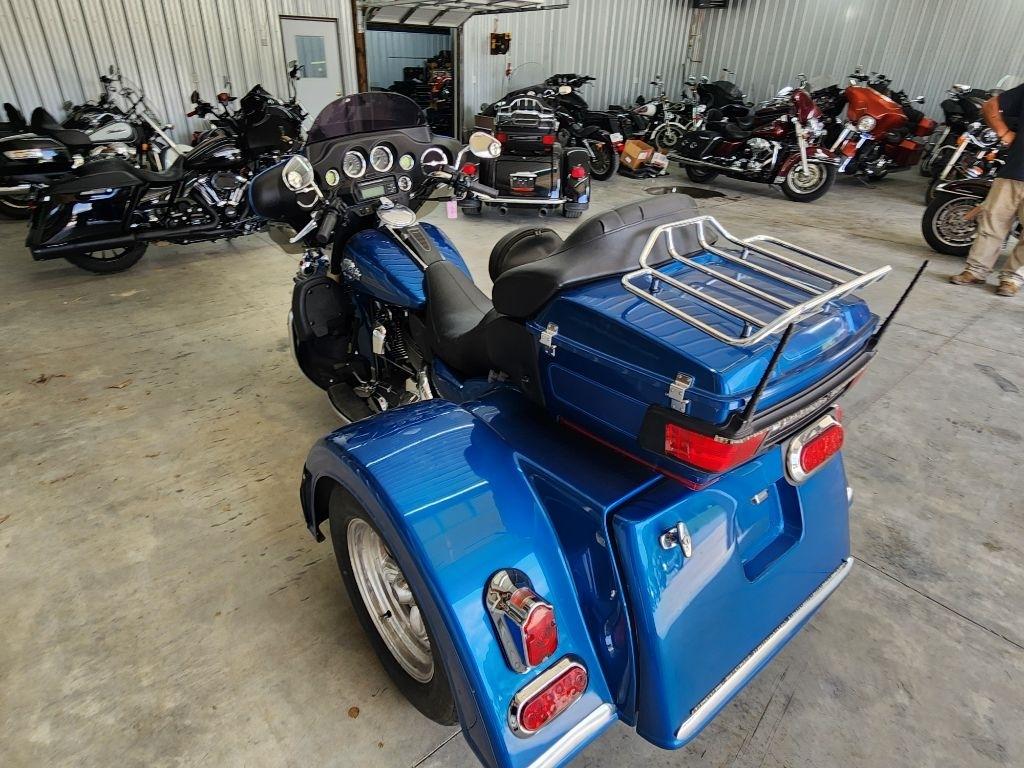 Harley-Davidson FLHTCUI  2006