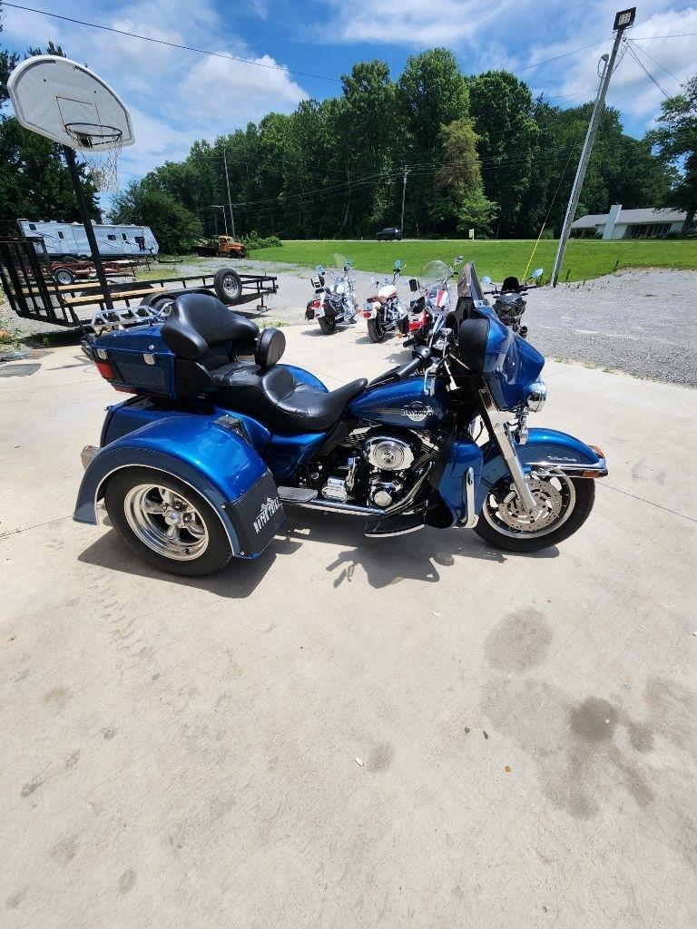 Harley-Davidson FLHTCUI  2006