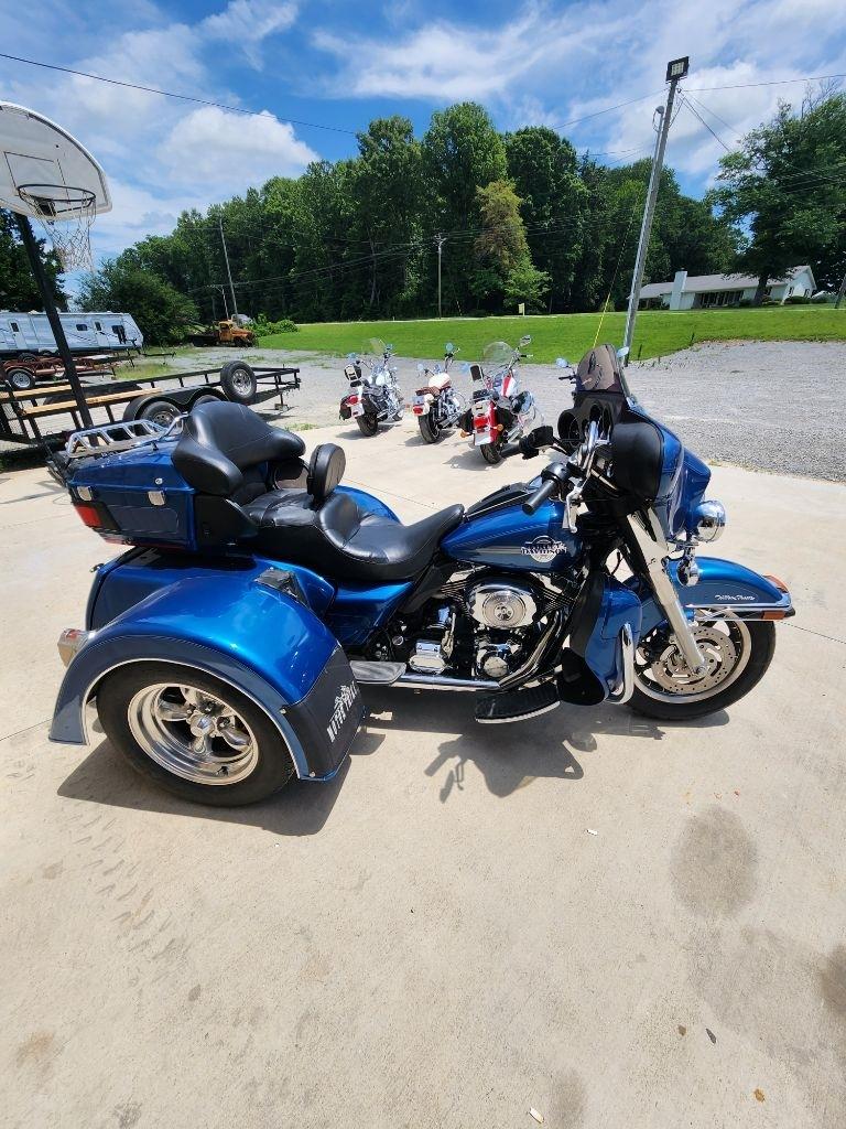 Harley-Davidson FLHTCUI  2006