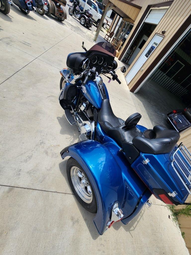 Harley-Davidson FLHTCUI  2006