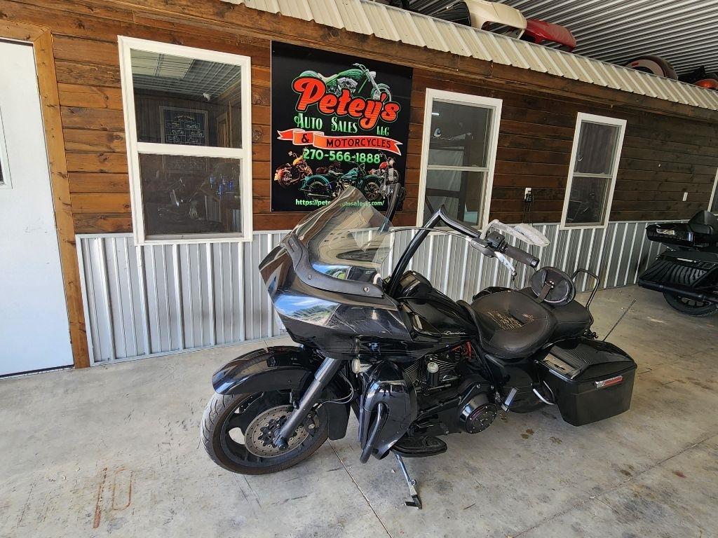 Harley-Davidson Road Glide Custom  2012