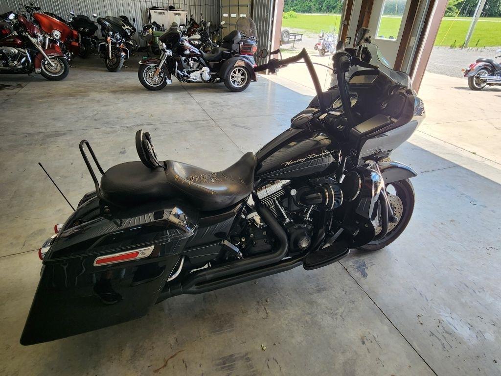 Harley-Davidson Road Glide Custom  2012