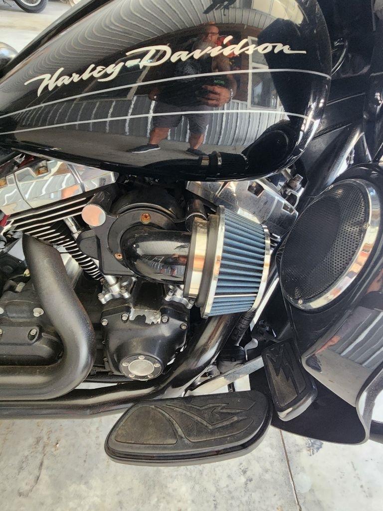 Harley-Davidson Road Glide Custom  2012