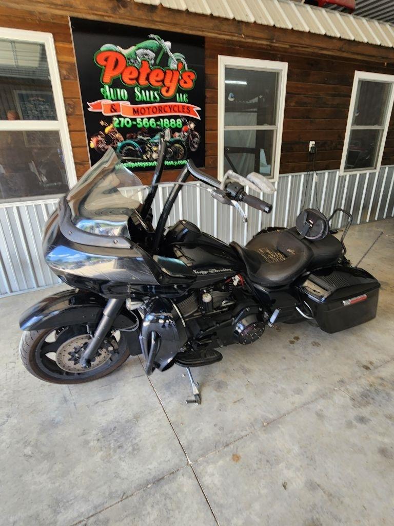 Harley-Davidson Road Glide Custom  2012