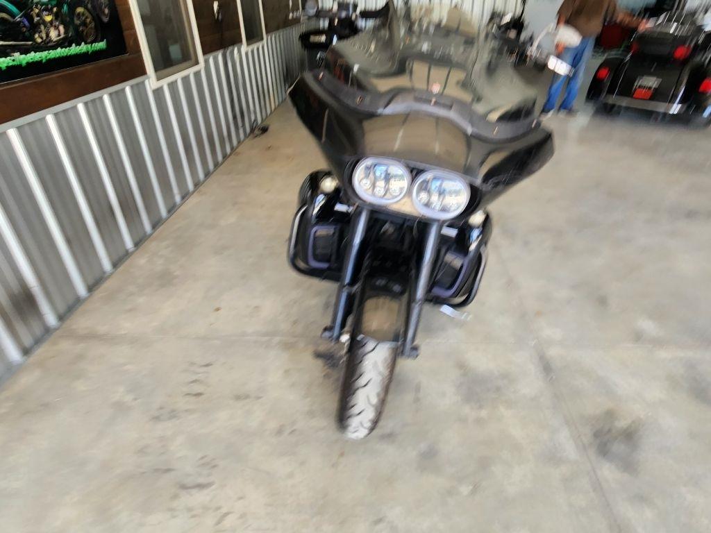 Harley-Davidson Road Glide Custom  2012