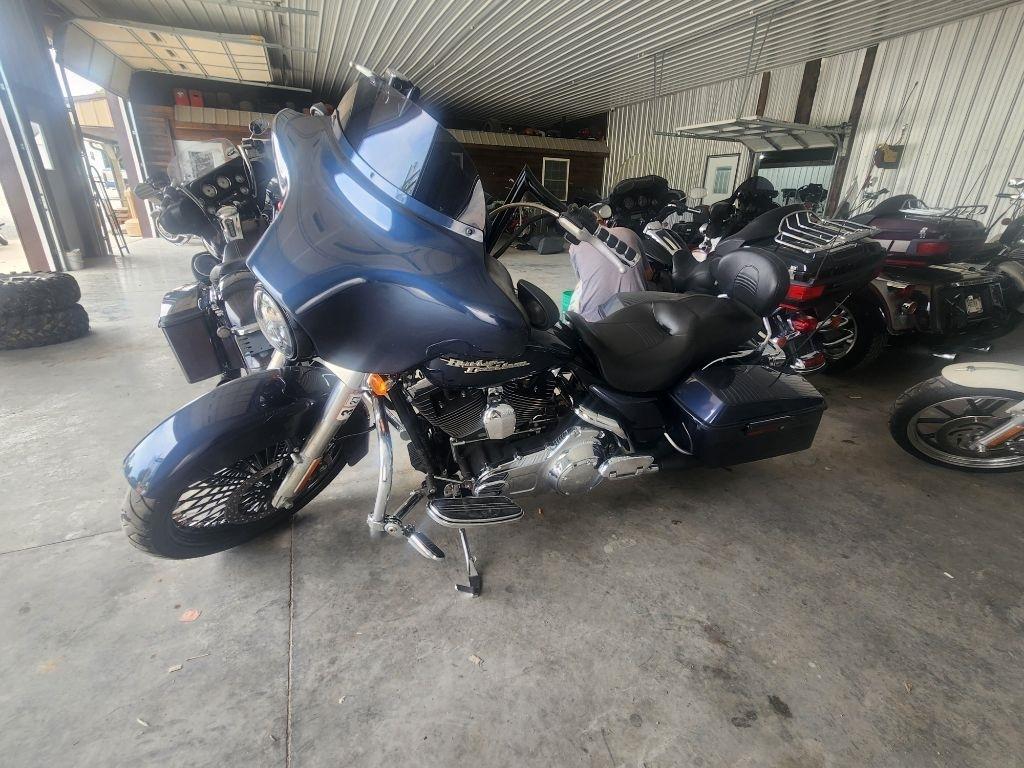 Harley-Davidson FLHTCU  2008