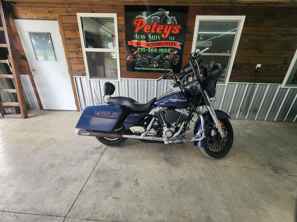 Harley-Davidson FLHTCU  2008