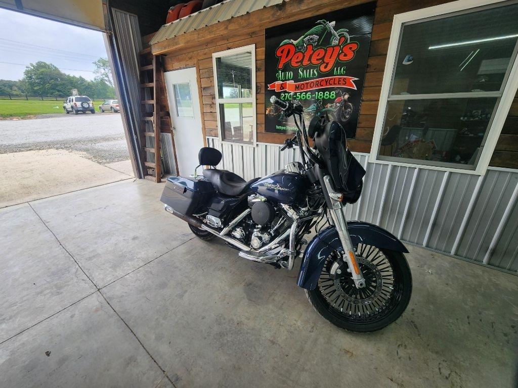 Harley-Davidson FLHTCU  2008