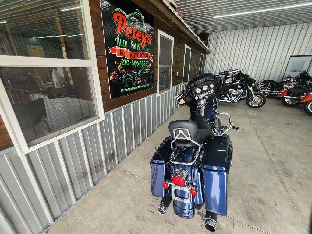 Harley-Davidson FLHTCU  2008