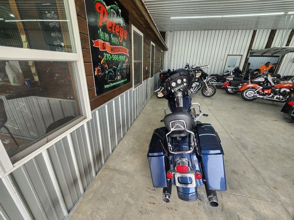 Harley-Davidson FLHTCU  2008