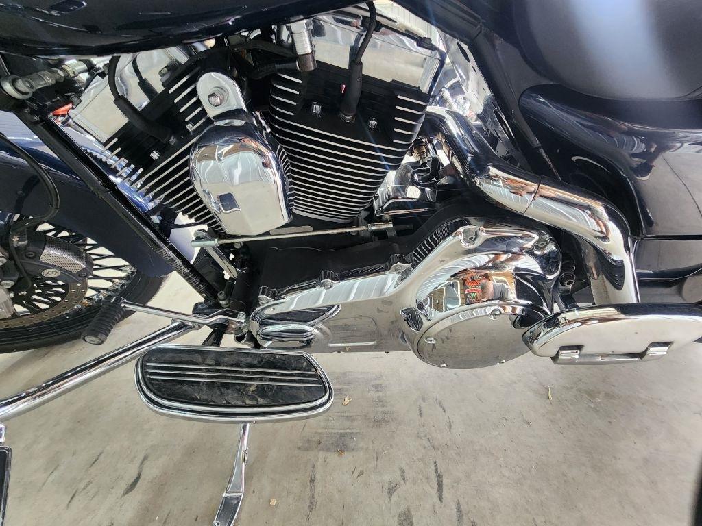 Harley-Davidson FLHTCU  2008