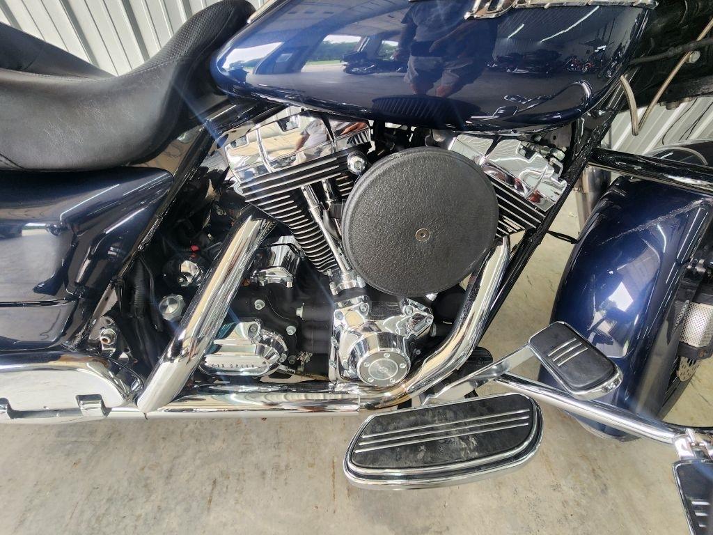 Harley-Davidson FLHTCU  2008