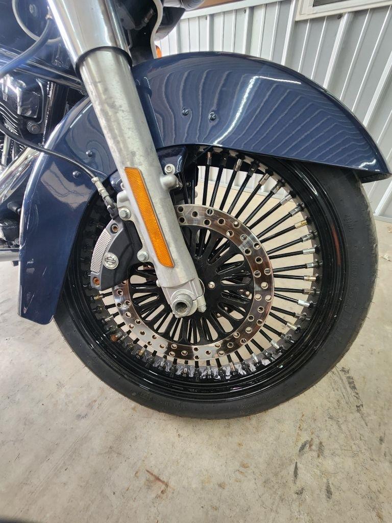 Harley-Davidson FLHTCU  2008