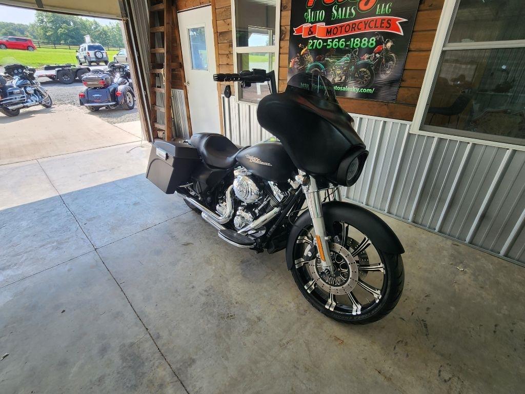 Harley-Davidson Street Glide  2013