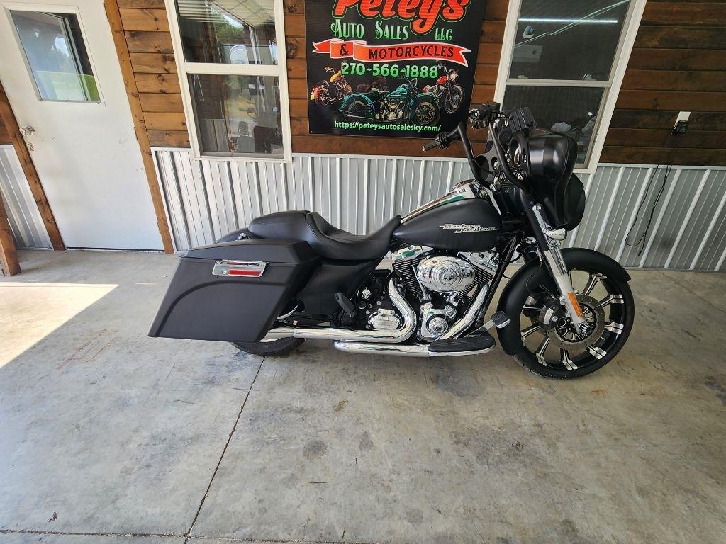 Harley-Davidson Street Glide  2013