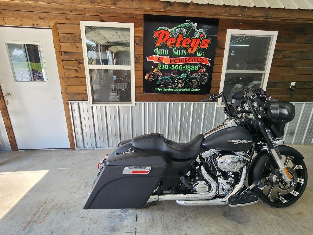 Harley-Davidson Street Glide  2013