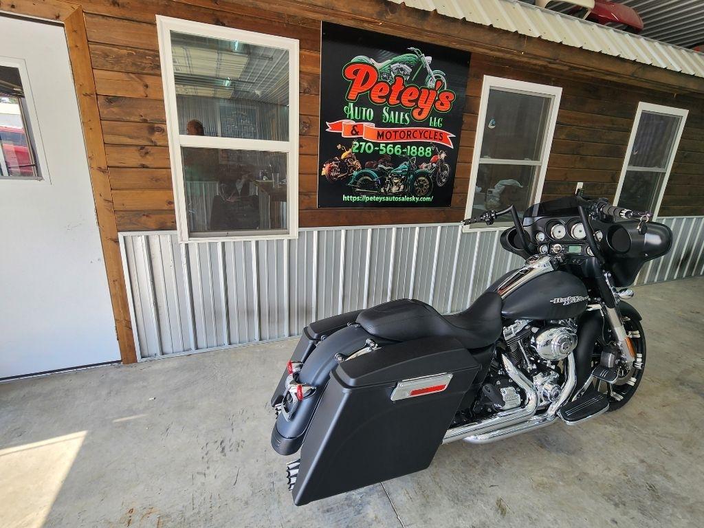 Harley-Davidson Street Glide  2013