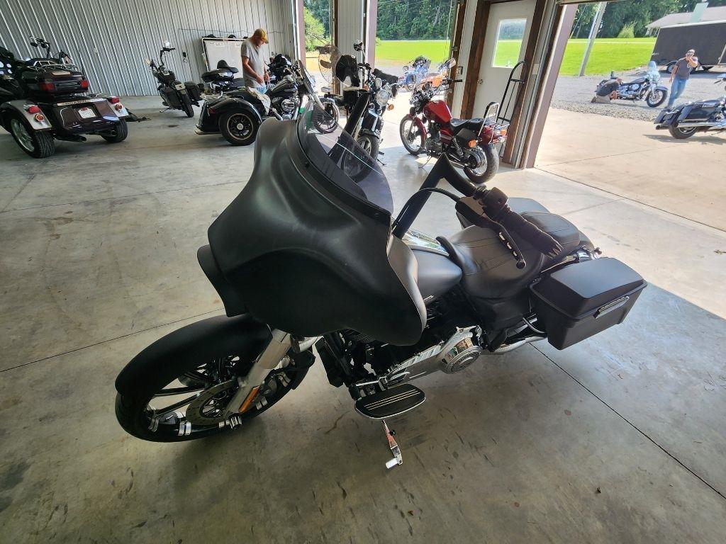 Harley-Davidson Street Glide  2013
