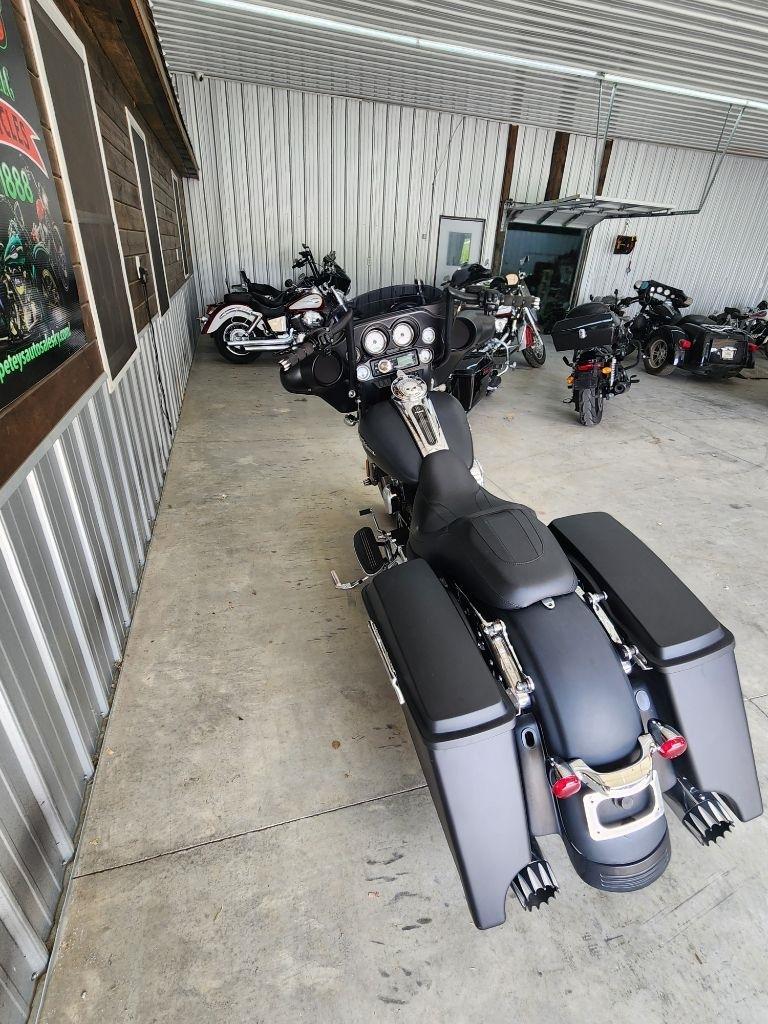 Harley-Davidson Street Glide  2013