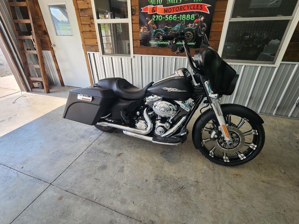 Harley-Davidson Street Glide  2013