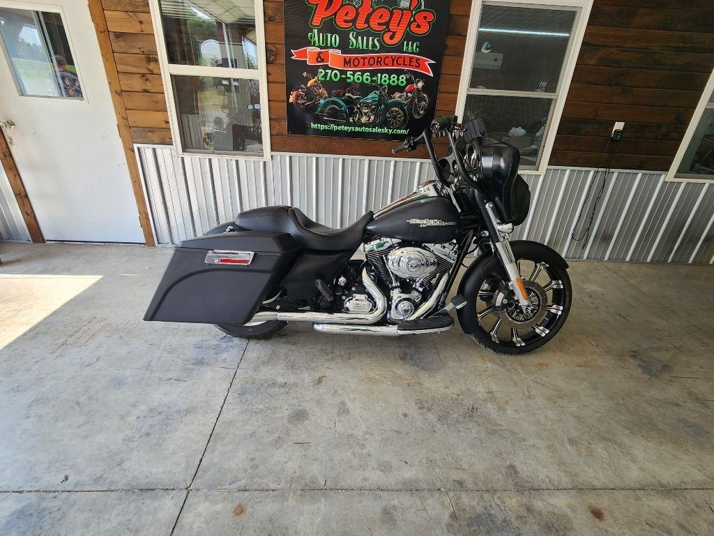 Harley-Davidson Street Glide  2013