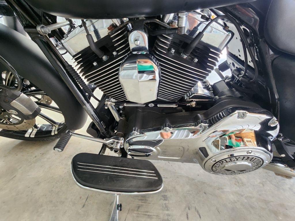 Harley-Davidson Street Glide  2013