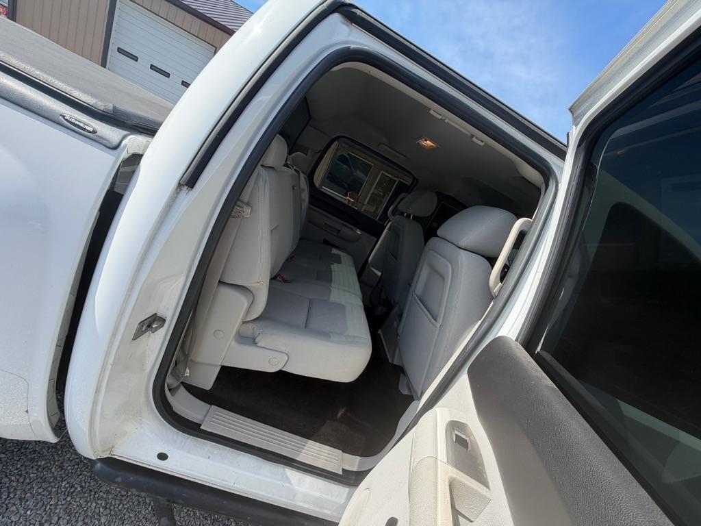 Chevrolet Silverado 1500 LT Crew Cab 4WD 2011