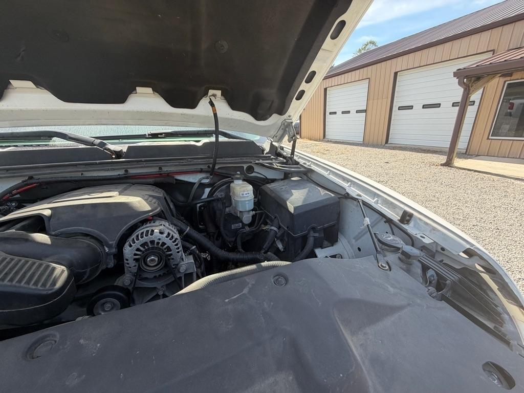 Chevrolet Silverado 1500 LT Crew Cab 4WD 2011
