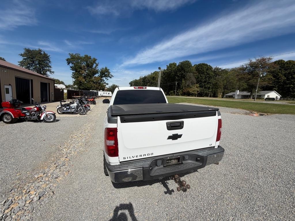 Chevrolet Silverado 1500 LT Crew Cab 4WD 2011