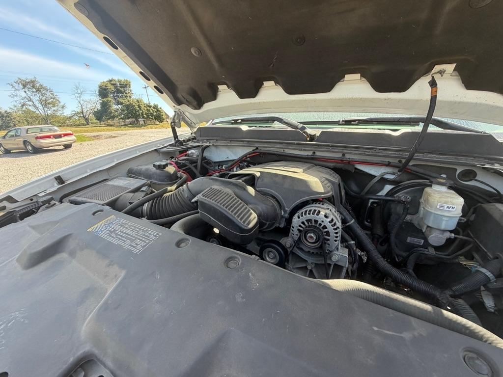 Chevrolet Silverado 1500 LT Crew Cab 4WD 2011