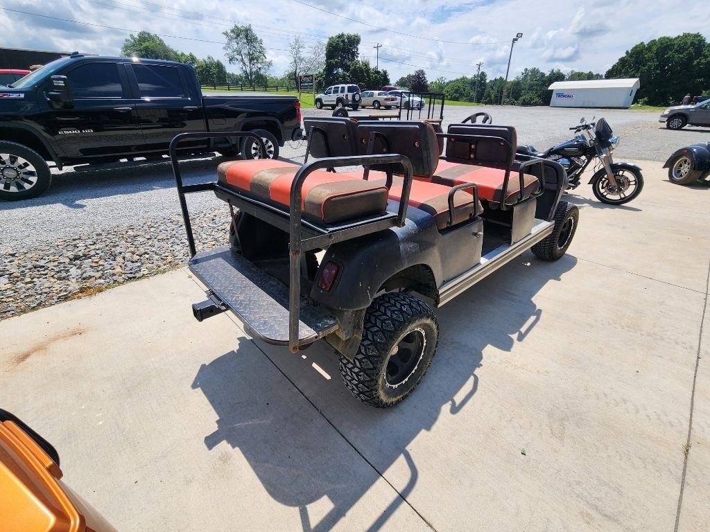 Club Car Golf Cart  1933