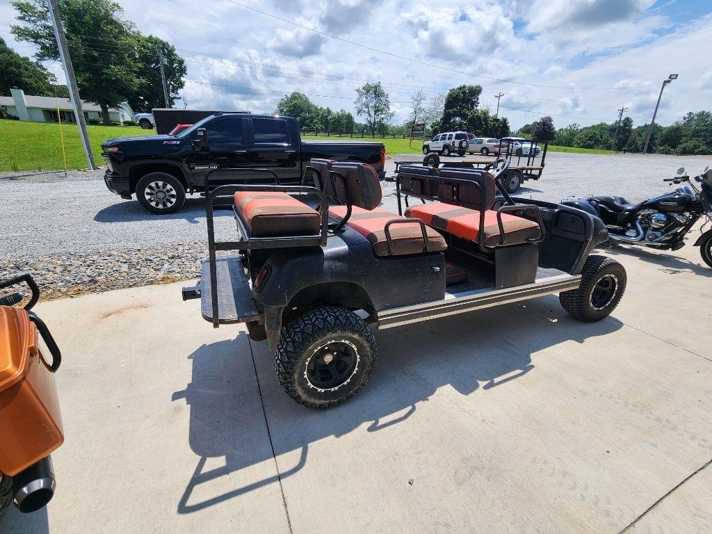 Club Car Golf Cart  1933