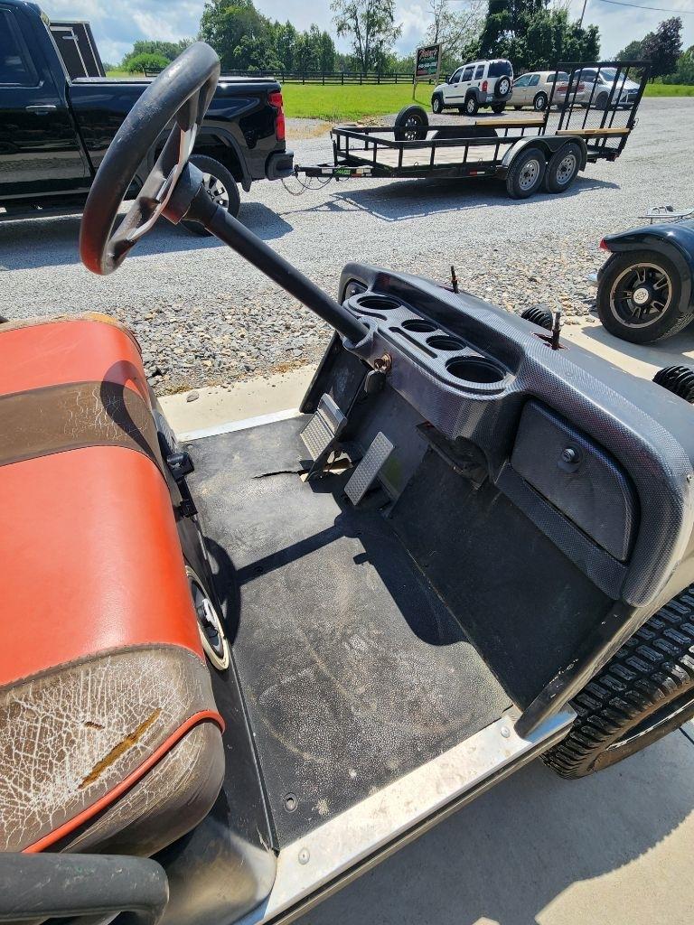 Club Car Golf Cart  1933