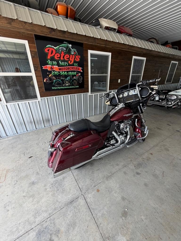 Harley-Davidson Street Glide  2014
