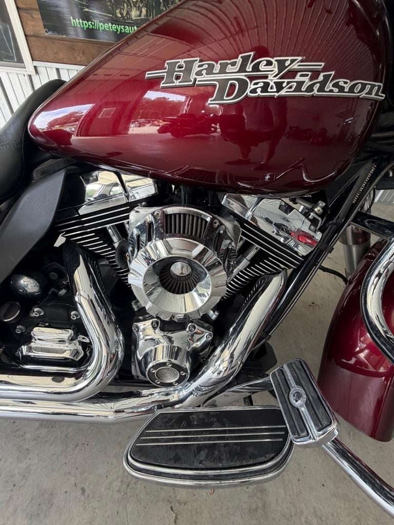Harley-Davidson Street Glide  2014