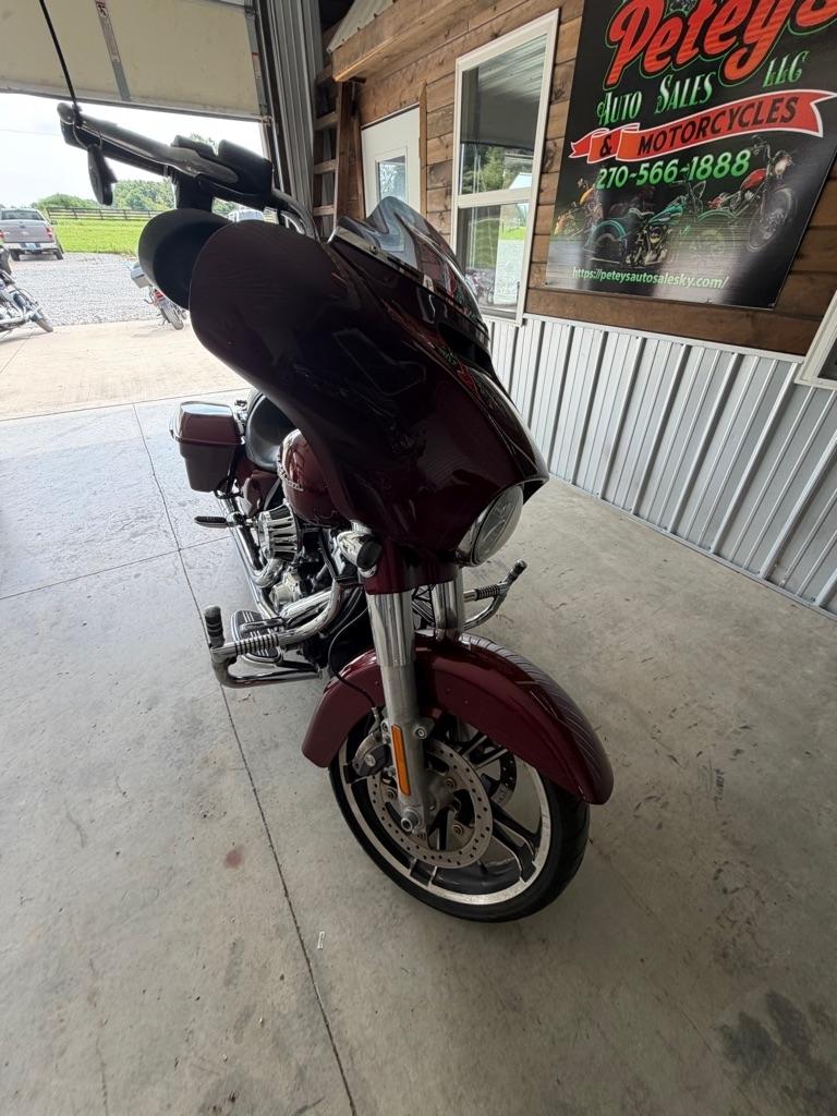 Harley-Davidson Street Glide  2014