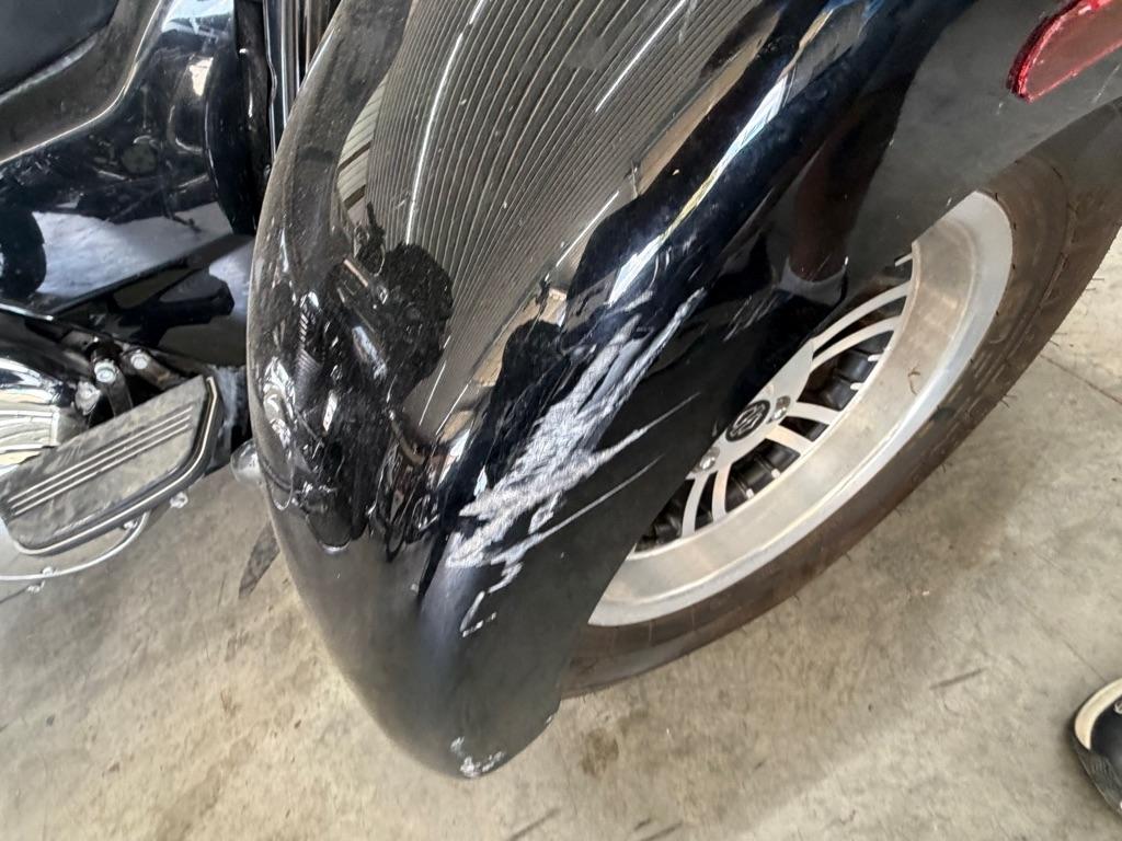 Harley-Davidson FLHXXX  2011